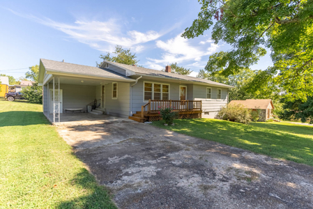 Home in Town for Sale in Mammoth Springs Arkansas - image 8