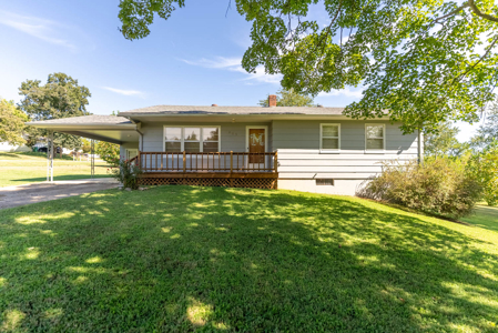 Home in Town for Sale in Mammoth Springs Arkansas - image 9