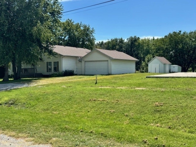 Home & 3 Acres In Hamilton Mo For Sale - image 29