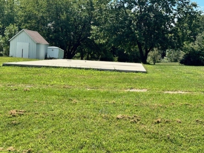 Home & 3 Acres In Hamilton Mo For Sale - image 28