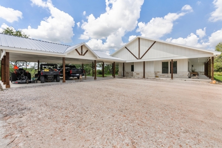 Custom Home on approx. 53 Acres with Nueces River Frontage - image 7