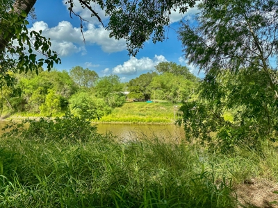 Custom Home on approx. 53 Acres with Nueces River Frontage - image 16