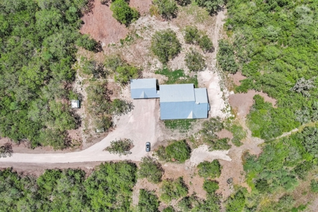 Custom Home on approx. 53 Acres with Nueces River Frontage - image 11