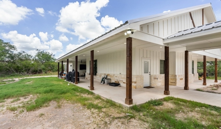 Custom Home on approx. 53 Acres with Nueces River Frontage - image 5