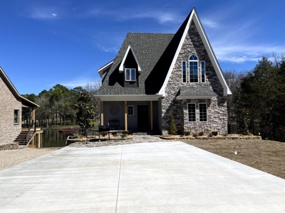 Lakefront Home & Cottage For Sale in Cherokee Village AR - image 1