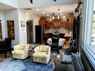 Lakefront Home & Cottage For Sale in Cherokee Village AR - image 4