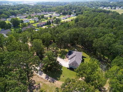 West Plains MO Country Home and 5 Acres in Beautiful Setting - image 39