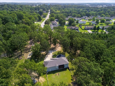 West Plains MO Country Home and 5 Acres in Beautiful Setting - image 36