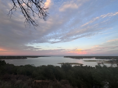 Lake Front To Hilltop Home With Acreage  On Lake Brownwood - image 1