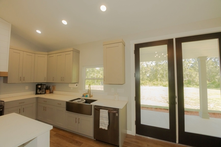 Country Home Built In 2023 In Wellborn, Fl - image 4