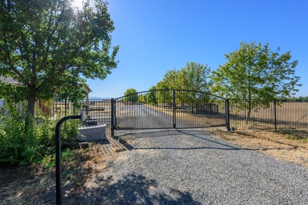 N California Equestrian Property with Country Home for Sale - image 44