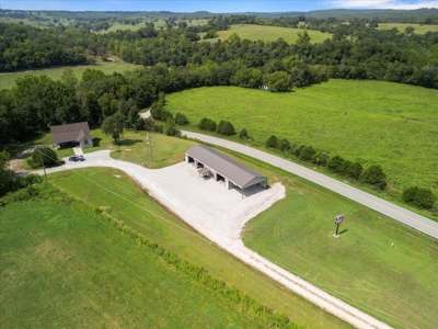 Rustic Retreat In Rural Southern Missouri Ozarks - image 2