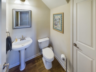 Gorgeous Home in Hickory w/ 3.87+/- Acres - image 4
