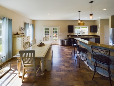 Gorgeous Home in Hickory w/ 3.87+/- Acres - image 8
