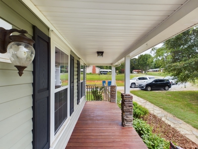 Gorgeous Home in Hickory w/ 3.87+/- Acres - image 43