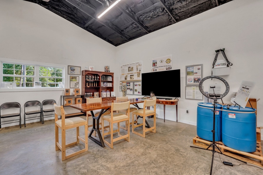 Bottling/Tasting Building