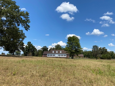 Large Country Home On Acreage In Tn, Shop, Barn, & Pond - image 44