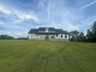 4 bedroom 3 bath country home for sale near Brownsville Ky. - image 2