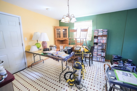Bloomington, IN Estate Auction – Highland Village Investment - image 7