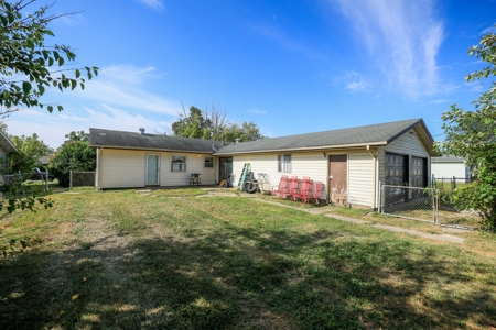 Bloomington, IN Estate Auction – Highland Village Investment - image 21