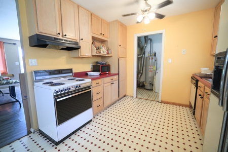 Bloomington, IN Estate Auction – Highland Village Investment - image 5
