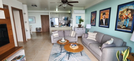 Gorgeous 1 bedroom apartment overlooking the ocean - image 9