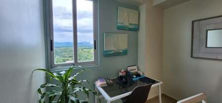 Gorgeous 1 bedroom apartment overlooking the ocean - image 7