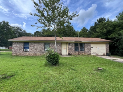Brick Home for Sale Esto Florida - Handyman Special - image 20