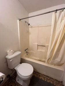 Brick Home for Sale Esto Florida - Handyman Special - image 11