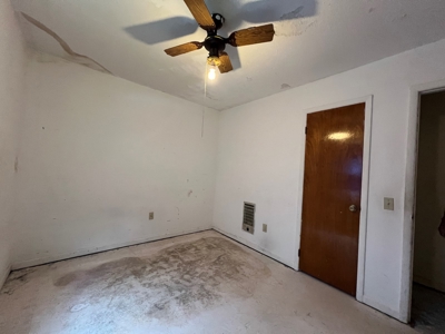 Brick Home for Sale Esto Florida - Handyman Special - image 9