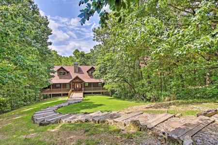 Log Cabin For Sale - image 1