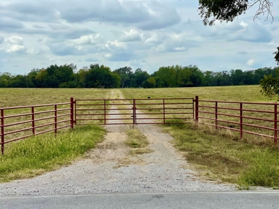 El Dorado Springs, MO County Home and Cattle Ranch for Sale - image 36