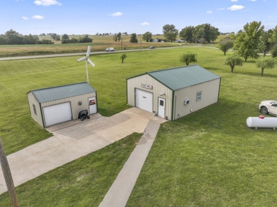 Cameron Country Home & Acreage - Easy Access To I-35 - image 6