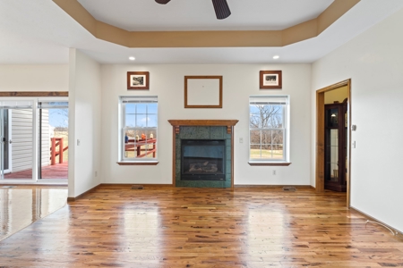 Cameron Country Home & Acreage - Easy Access To I-35 - image 14