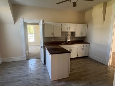 Charming 3-Bedroom Victorian Cottage - image 6