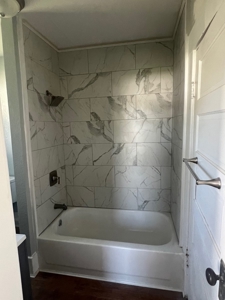 Charming 3-Bedroom Victorian Cottage - image 14