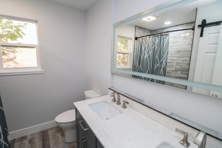 SUPER SPACIOUS HOME w/SUNROOM AND BASEMENT! In Littlefield! - image 3