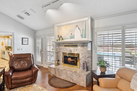 Pryor, OK Home in Town For Sale - image 9
