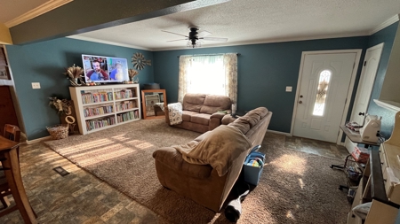 Ranch Home on Small Acreage - image 15