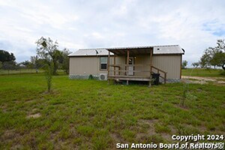 House for Sale in Floresville - image 12