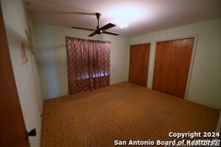 Investment Property For Sale in Floresville, Texas - image 8