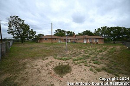 Investment Property For Sale in Floresville, Texas - image 3