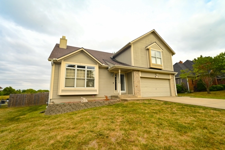 Home for Sale Harrisonville, MO - image 36