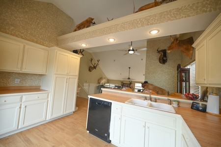 Home for Sale Harrisonville, MO - image 12