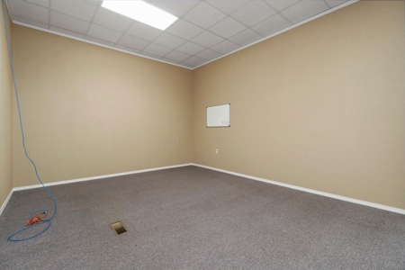 Commercial Office Building - 1006 Nettleton Avenue, Thayer - image 10
