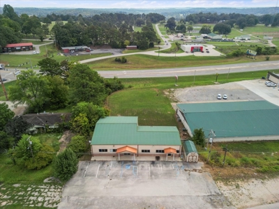 Commercial Office Building - 1006 Nettleton Avenue, Thayer - image 2