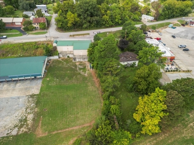 Commercial Office Building - 1006 Nettleton Avenue, Thayer - image 3