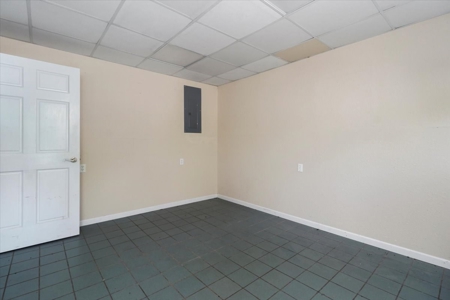 Commercial Office Building - 1006 Nettleton Avenue, Thayer - image 20