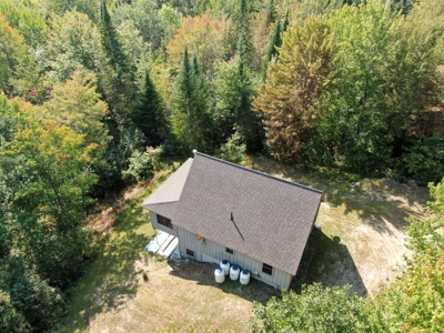 Charming Country Home - image 7
