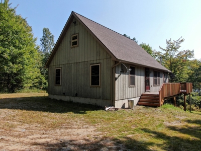 Charming Country Home - image 2